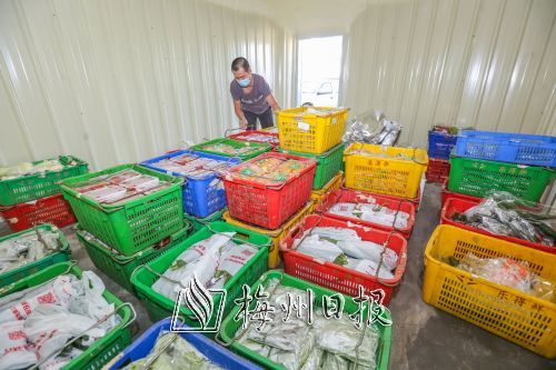 农产卖套餐 农民笑开颜 梅江区上村村农产品统一收购助力消费帮扶